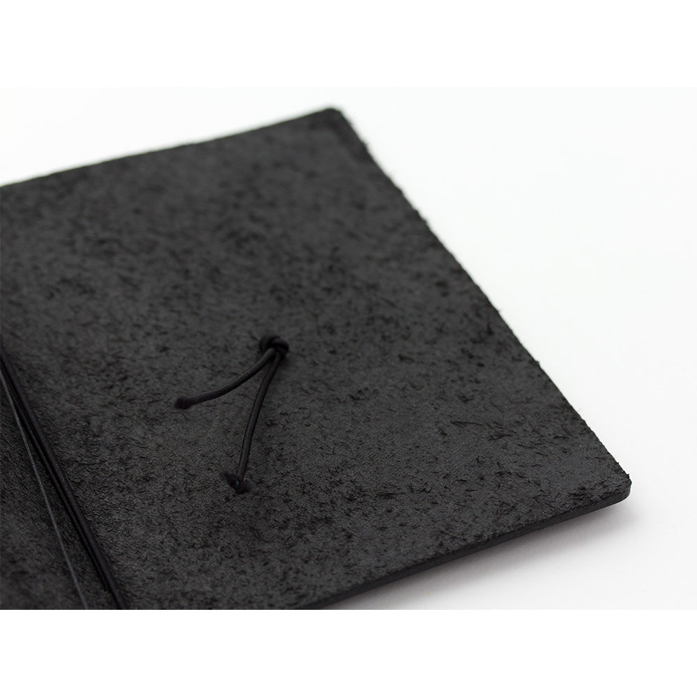 TRAVELER'S notebook Starter Kit- Passport Size in Black