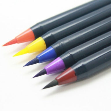 Flexible tipped pens allow for very thin lines or wide swaths of color. 