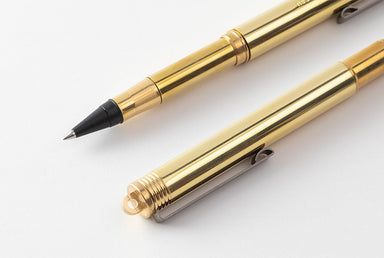 Pen measures approximately 3.8 inches with the cap on; 5.4 inches with cap posted.